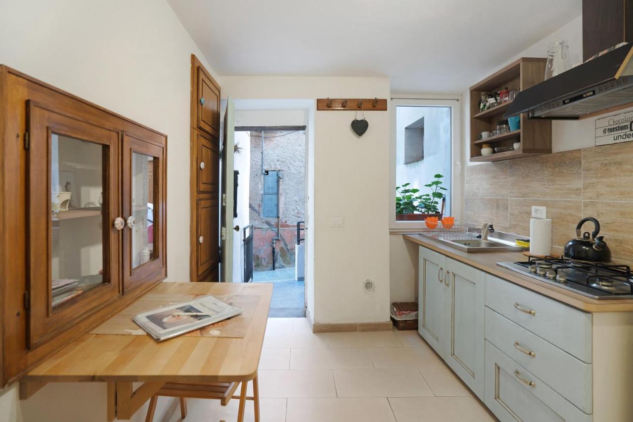 Hemingway'S Shelter Villa Специя Екстериор снимка
